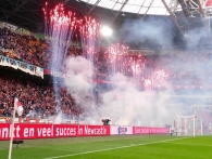 Xena Vuurwerk verzorgt Tifo en sfeeracties in stadions voorafgaand aan wedstrijden, bij kampioenschappen of bij het afscheid van spelers